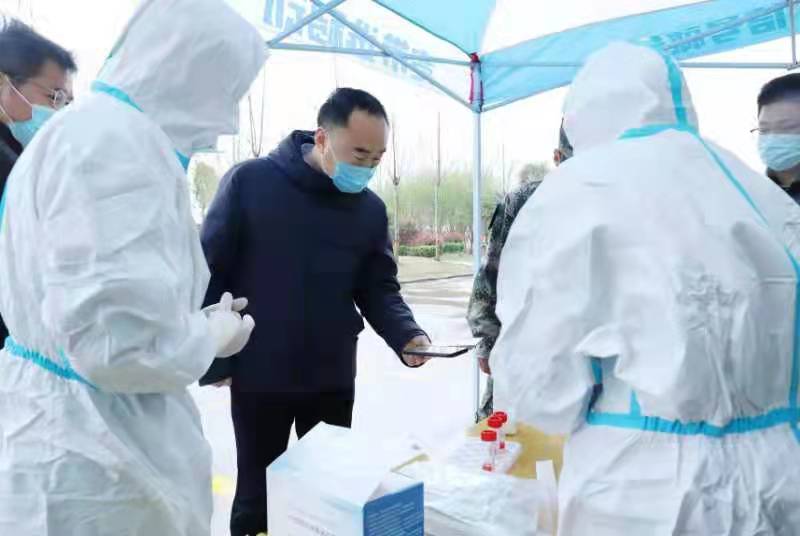 践行职责使命 当好“师生健康守护员”
