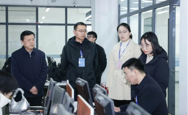 我校2025年下半年预备技师等级认定考试圆满完成并获高度评价