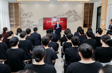 周口交通技师学院举行首期中医推拿项目班开班仪式