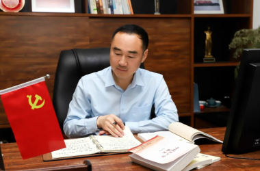 励精图治铸就十年辉煌  踔厉奋进谱写职教新篇——访周口交通技师学院理事长侯联营