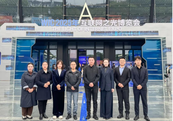 f81b4b4c2aa1191f98a72a3d2f099a85