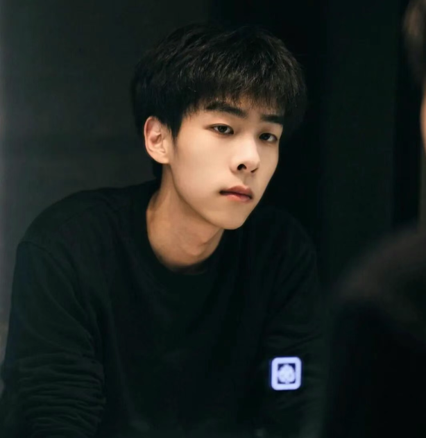 bc4dd6663805d95400de5e4f739d6493 bc4dd6663805d95400de5e4f739d6493