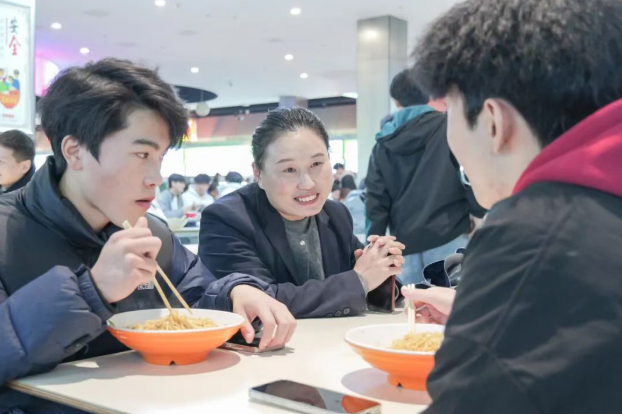 6f6ce6160fe04907cc8e21f8f5be75cd