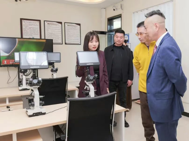 ca350b94a923c280b5c2db9c6956a4f3