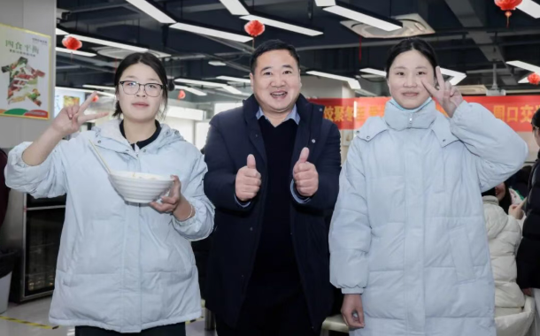 3b9c2b61009839a053346ef690df6963