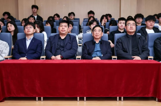 9dd82831d2965d4ccf71c5bc07b13b66