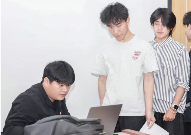 03f90bc9b799d4b5f96cd8f6d7c2210d