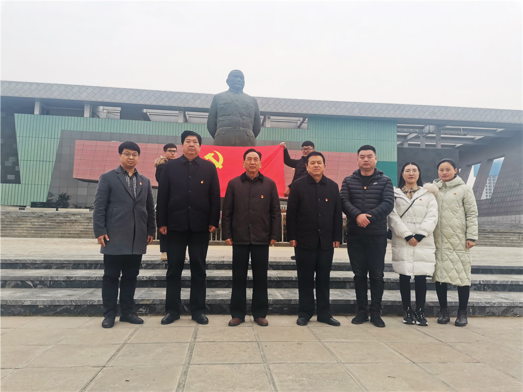 学习吉鸿昌精神  做人民满意教师